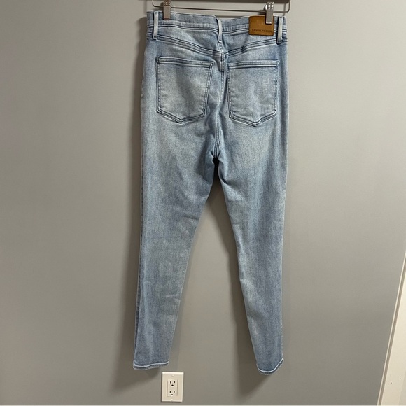 Denim Forum - The Lola High Rise Skinny Jean - Picture 2 of 8